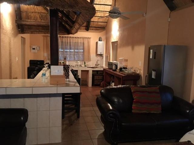 John And Noleen's Place Chalet